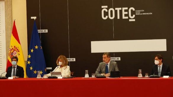 Felipe VI preside la reunión del patronato de la Fundación Cotec