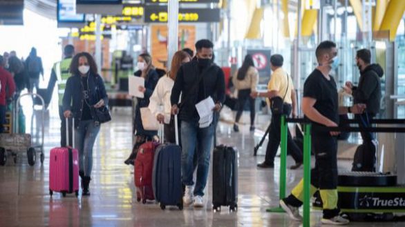 Barajas recuperará su actividad completa en julio con la reapertura de la T2 y la T3