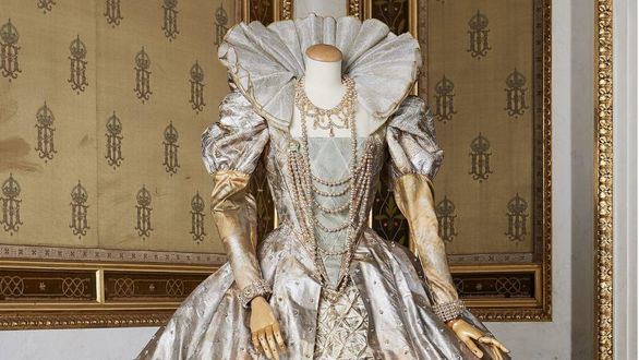 La ópera de Viena subasta parte de su colección de vestidos