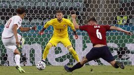 Dinamarca arrasa y resiste ante la República Checa | 1-2