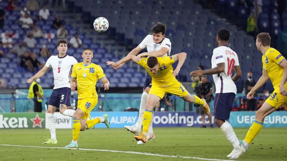 Inglaterra mete miedo y Dinamarca alimenta su rebeldía