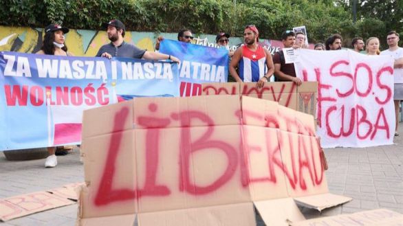 Cuba libera a la periodista colaboradora de ' ABC' arrestada tras las protestas