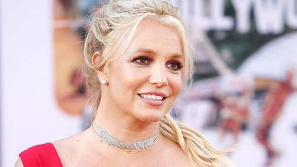 Britney Spears pide la 