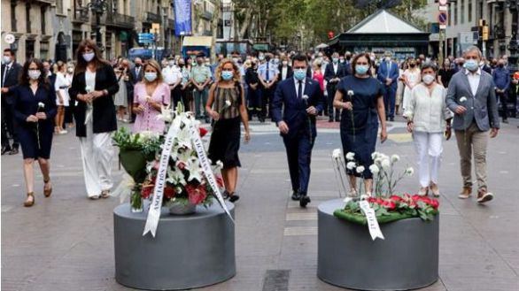 Sobrio y emotivo homenaje a las víctimas del 17A en el cuarto aniversario del atentado