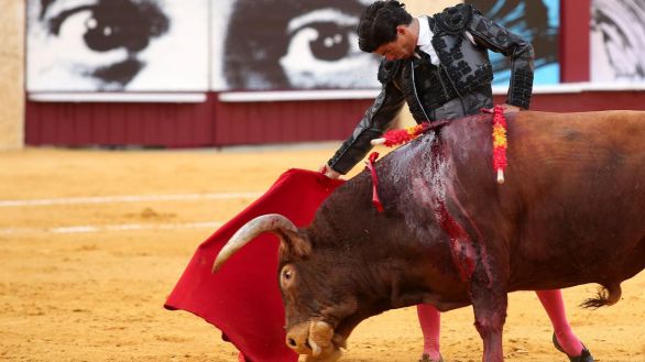 Los tres estandartes del toreo sevillano dejan su sello en La Malagueta
