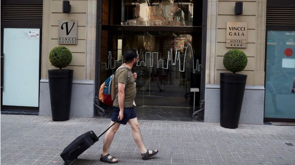 Los madrileños, al rescate del turismo nacional