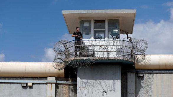 Seis presos palestinos se fugan de una prisión de alta seguridad israelí a través de un túnel