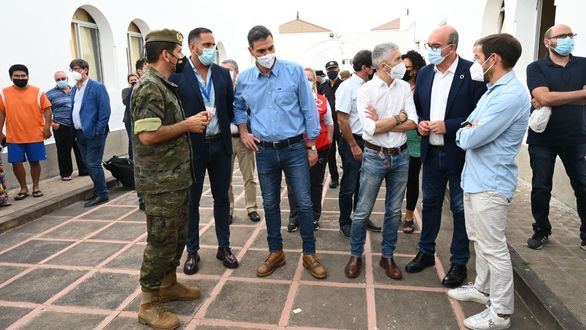 Un centenar de casas arrasadas por la lava del volcán