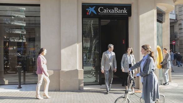 CaixaBank, elegido “Líder en bonos sociales en Europa Occidental 2021” por la revista Global Finance