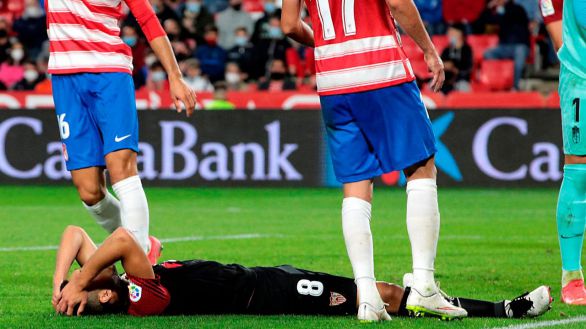 El Sevilla perdona al Real Madrid en Granada | 1-0