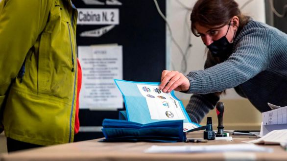 El centroizquierda gana en Roma y Turín y apuntala su victoria contra Salvini