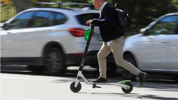Así son las ayudas para comprar patinetes, bicis y motos eléctricas en Madrid