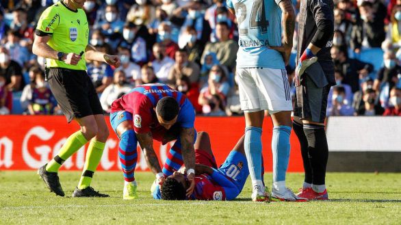 El Barcelona saluda a Xavi desde Vigo con otro fiasco tremendo | 3-3