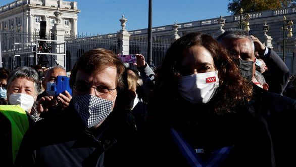 Díaz Ayuso y Martínez-Almeida, unidos contra viento y marea