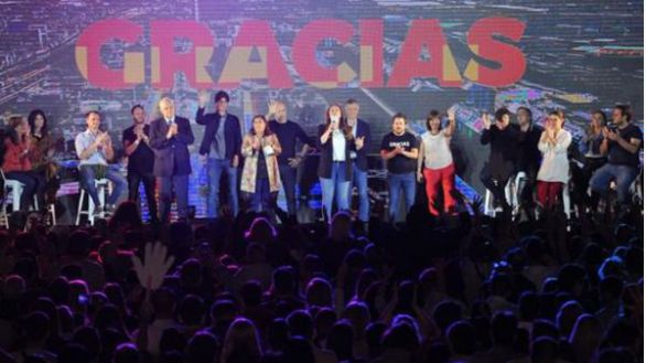 La oposición celebra su triunfo en las elecciones legislativas de Argentina