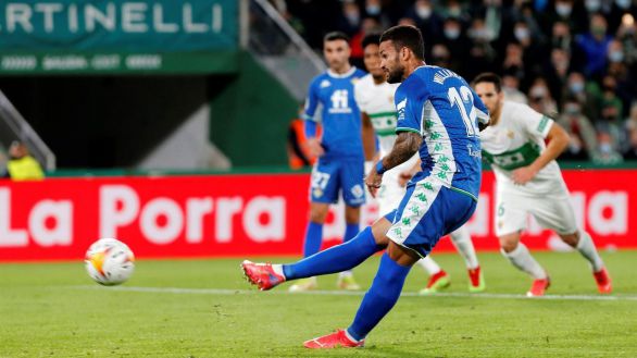 El Betis desdibuja al Elche en 26 minutos | 0-3
