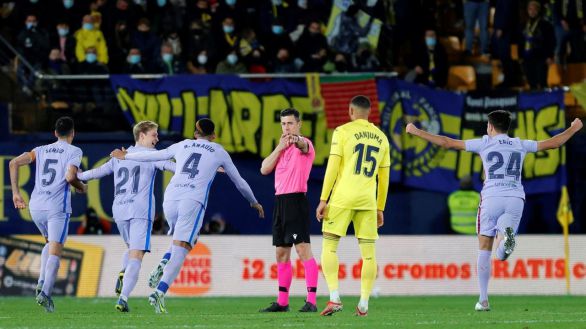 El VAR encuentra el gol para el Barcelona de Xavi ante el Villarreal | 1-3