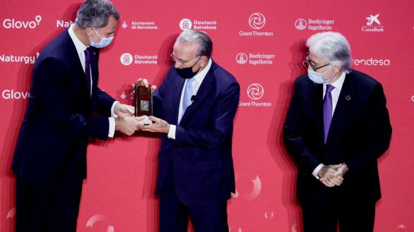 El Rey pide diálogo y estabilidad en Cataluña para generar confianza y crecimiento