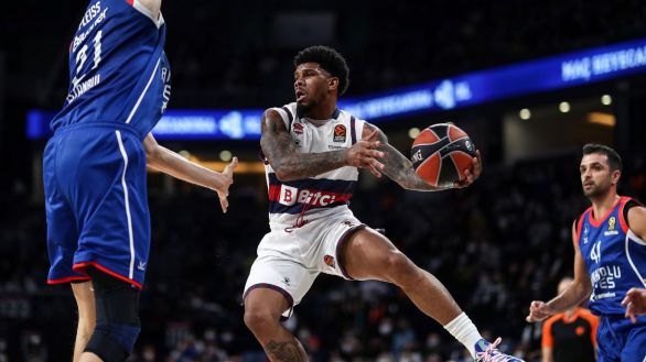 Euroliga. El Baskonia da un paso atrás ante el Efes | 87-62