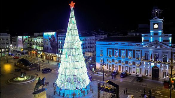 Espectáculo de luz y sonido en la Puerta del Sol para celebrar el fin de año