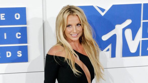 Britney Spears amenaza a su hermana con tomar acciones legales