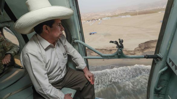 Perú declara la emergencia ambiental en la costa afectada por el derrame de crudo