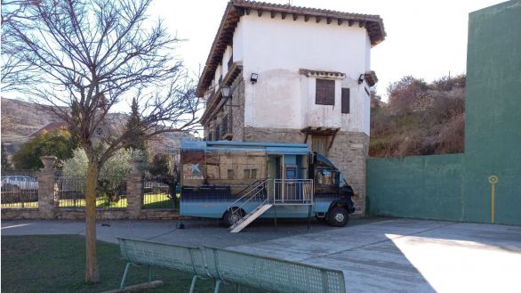 Las oficinas móviles de CaixaBank prestan servicio en 426 municipios de la España rural