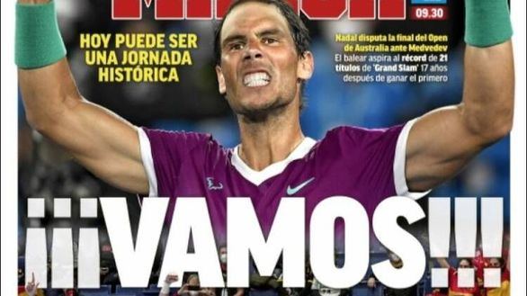 Las portadas de los periódicos de este domingo