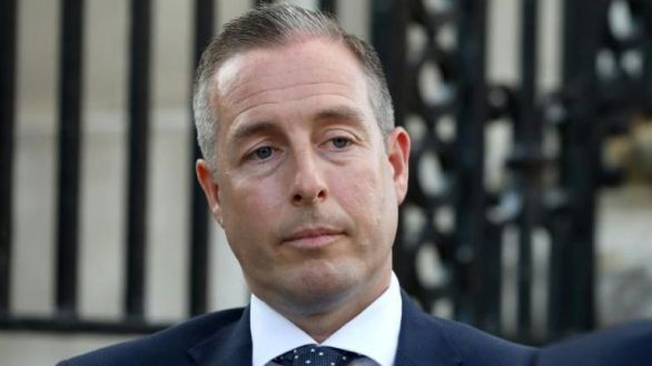 Dimite el ministro principal de Irlanda del Norte por el protocolo del Brexit