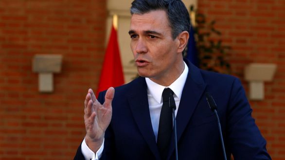 Sánchez insta al PP a resolver su crisis: 