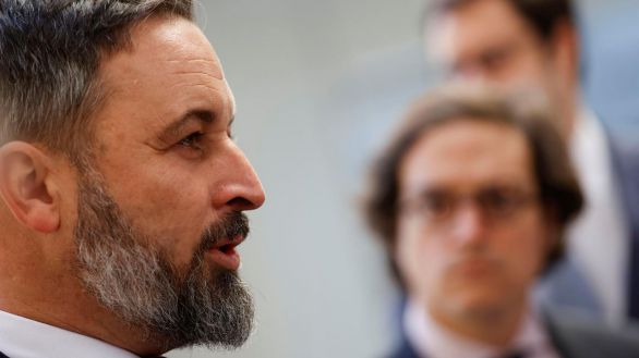 Vox exige a Sánchez que cese a los 