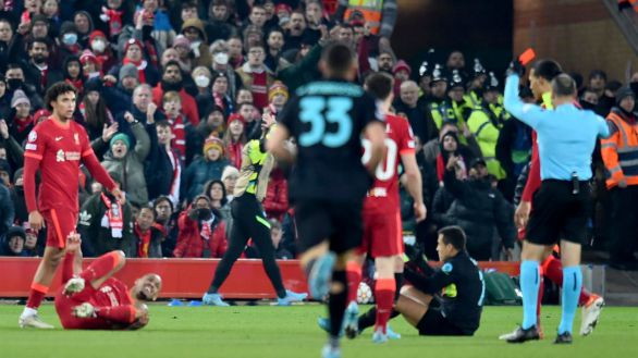 El Inter conquista Anfield pero el Liverpool se clasifica a cuartos | 0-1