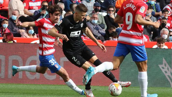 El Elche torpedea la nueva era del Granada | 0-1