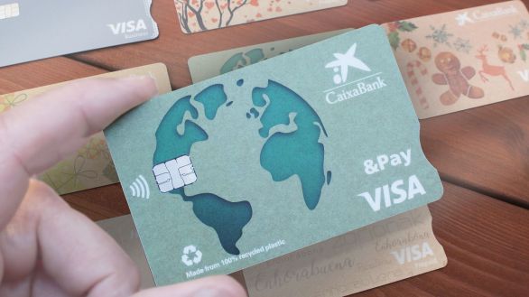 CaixaBank emite seis millones de tarjetas 100% recicladas en España