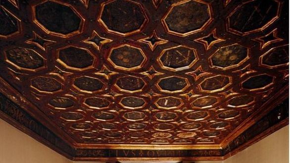 La Alhambra restaurará las pinturas murales de las Salas de las Frutas