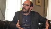 Borja Cobeaga: 'El tiempo nos da distancia de lo absurdos que éramos con algunas cosas'