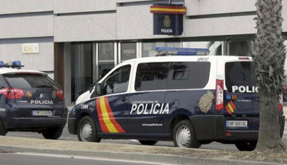 Atropella a su expareja ante la comisaría tras denunciarle por maltrato