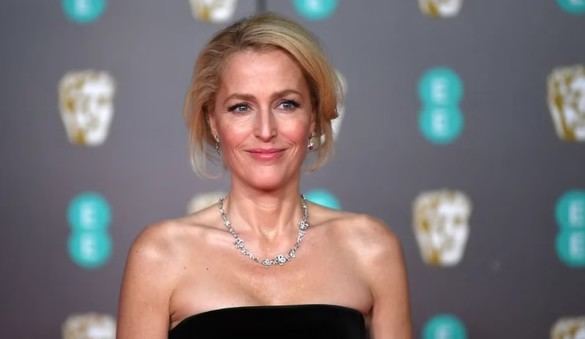 Gillian Anderson quiere que las mujeres le confiesen sus fantasías sexuales