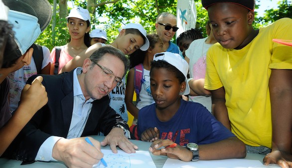 Voluntarios de La Caixa celebran 10 años con un millón de personas atendidas