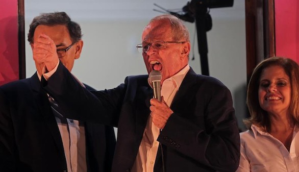 Ligera ventaja de Kuczynski sobre Fujimori en Perú