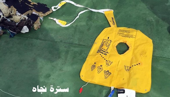 Toma fuerza la hipótesis de la explosión a bordo del MS840