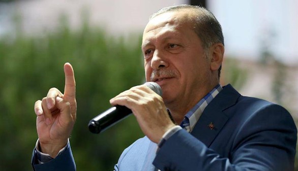 Erdogan acusa a Alemania de ayudar al terrorismo