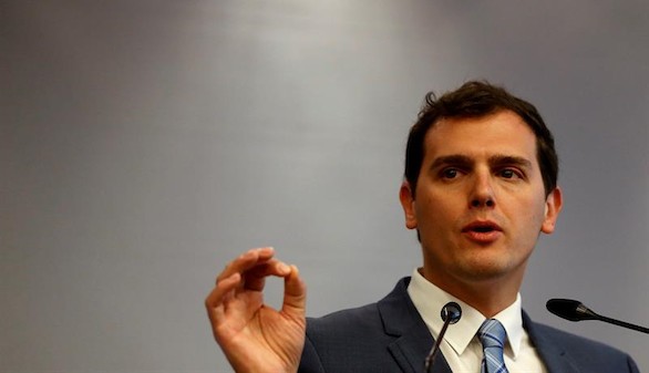 Rivera advierte a Rajoy que no se equivoque de enemigos