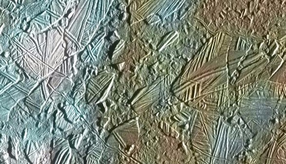 El 'terreno caótico' de Europa, la luna acuosa de Júpiter