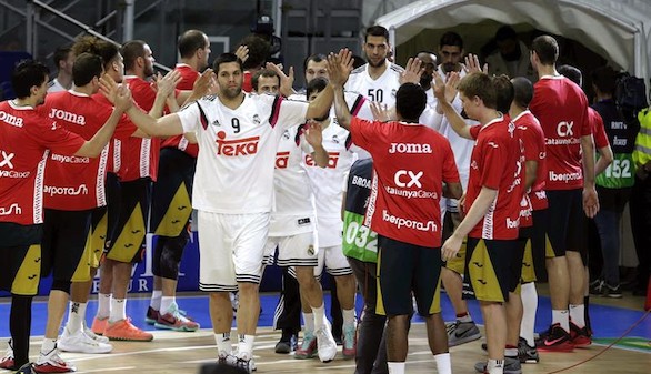 El Madrid acaba líder pese a perder en casa y el Gipuzkoa desciende