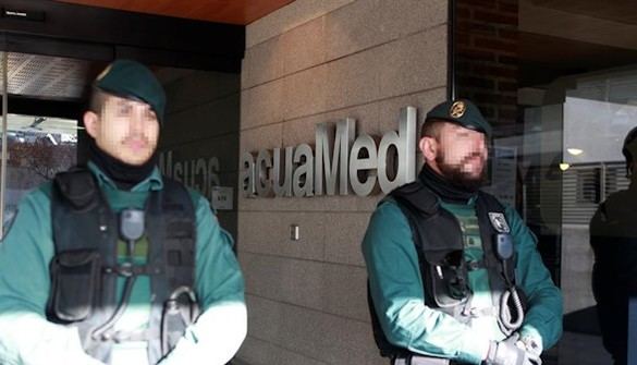 El juez envía a prisión a cinco de los detenidos por el caso Acuamed