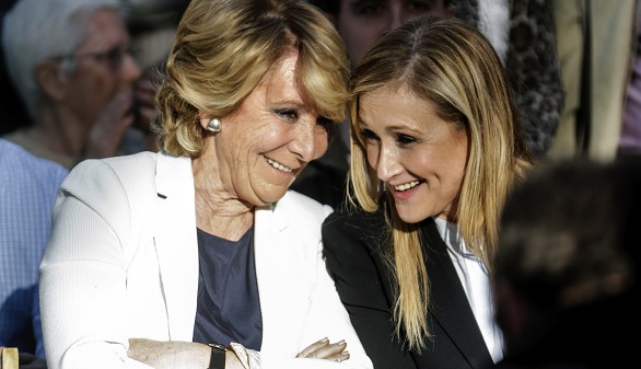 Aguirre y Cifuentes ceden el micrófono a activistas que querían boicotearles el acto