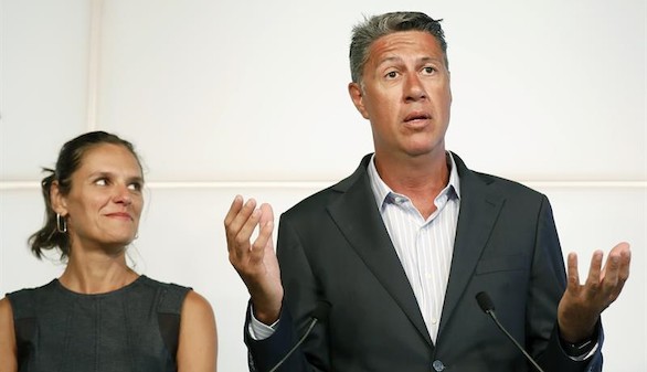 Albiol tacha de esperpento la actuación de los independentistas