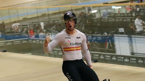 Alejandro Martínez se cuelga la plata en la final del kilómetro contrarreloj