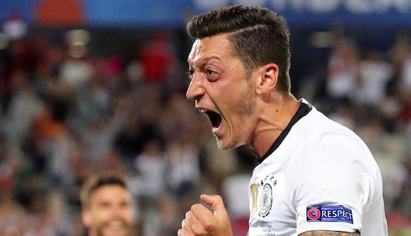 Alemania mata varias veces a Italia para llegar a semifinales | 1-1